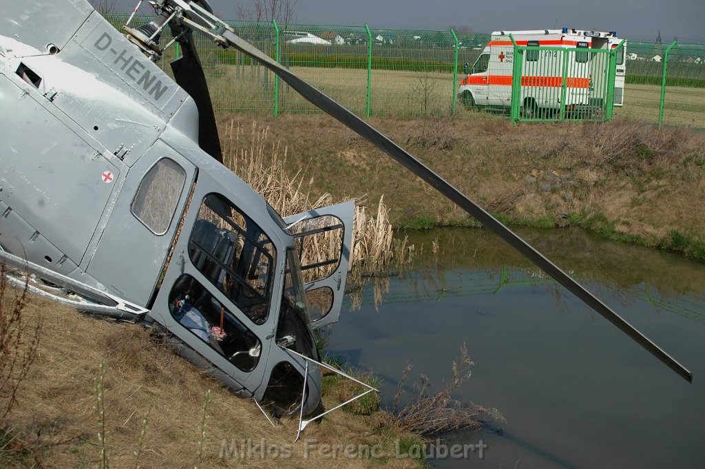 Hubschrauber abgestuerzt Ahrweiler Gelsdorf P16.JPG